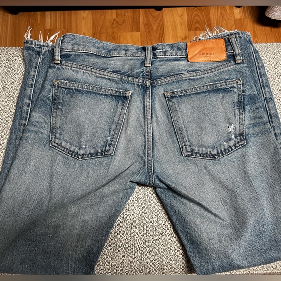 Excellent condition women’s Moussy Vintage Raleigh distressed jeans sz 26 - Picture 5 of 6